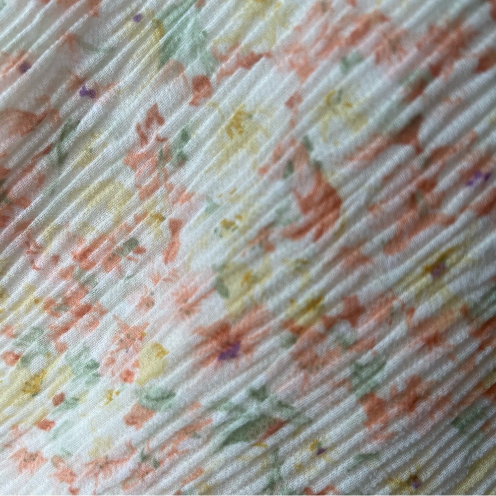 Lush Criss Cross Surplice Floral Print Crop Top Size Small - Picture 3 of 7
